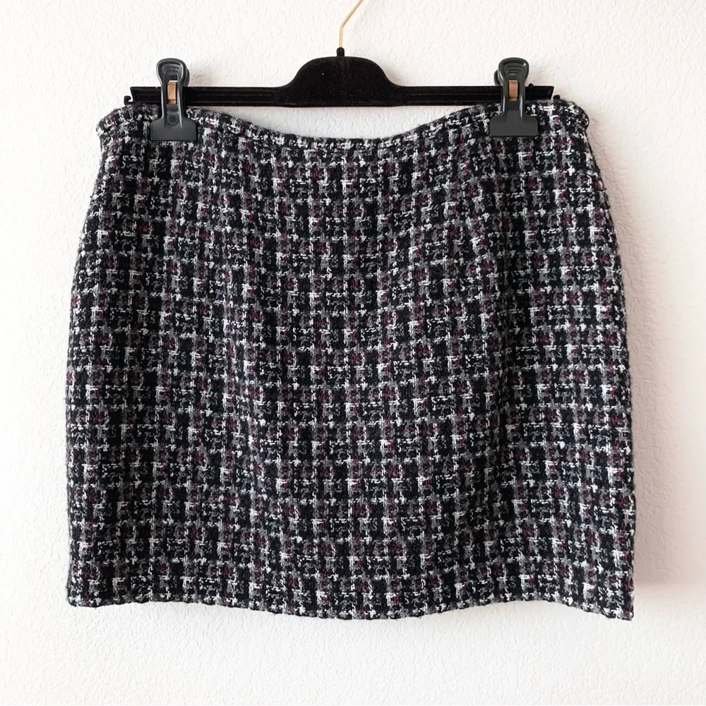Chanel cc gems button pocket mini skirt wool cashmere knit tweed
